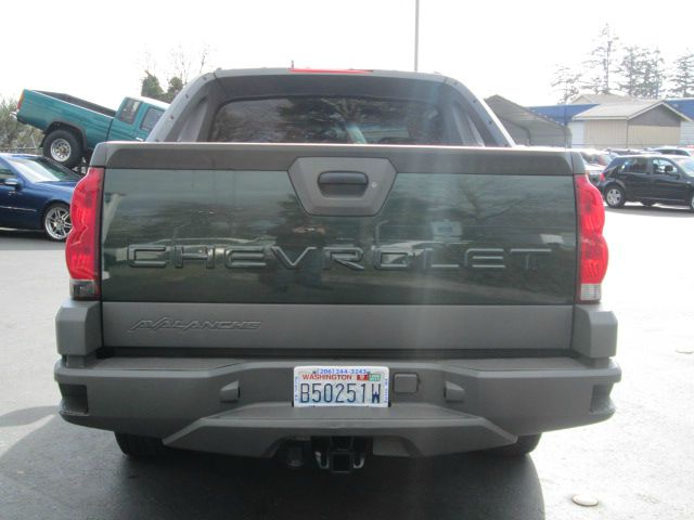 Chevrolet Avalanche 2002 photo 2