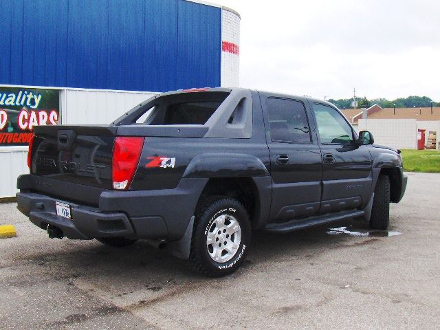 Chevrolet Avalanche 2003 photo 2