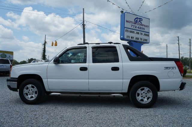 Chevrolet Avalanche 2003 photo 3