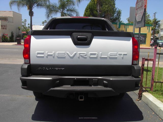 Chevrolet Avalanche 2003 photo 1