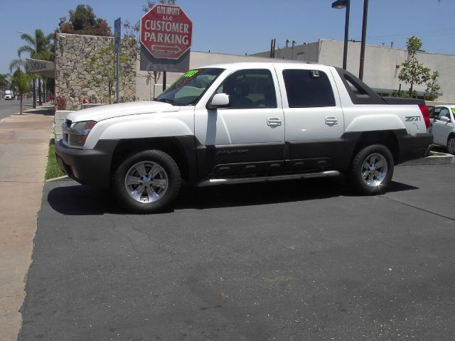 Chevrolet Avalanche 2003 photo 9