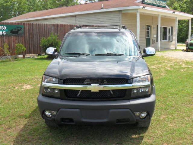 Chevrolet Avalanche 2003 photo 2