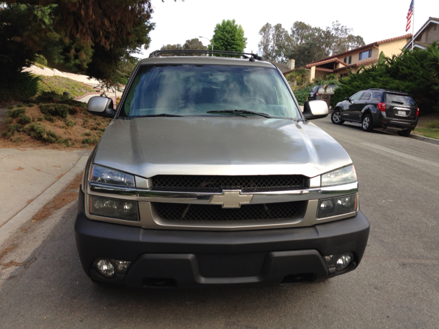 Chevrolet Avalanche 2003 photo 1