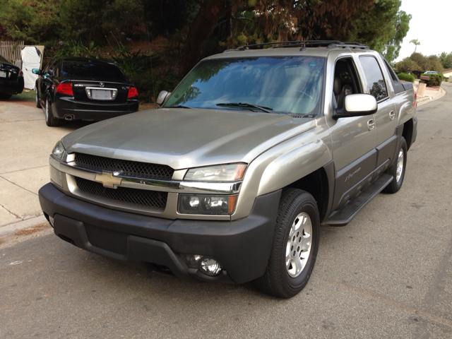 Chevrolet Avalanche 2003 photo 3