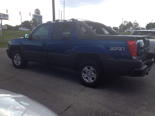 Chevrolet Avalanche 2003 photo 3