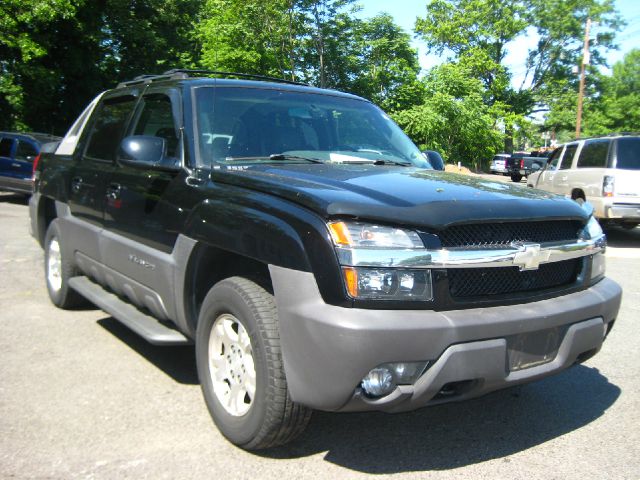 Chevrolet Avalanche 2003 photo 2