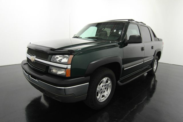 Chevrolet Avalanche C350 4dr Sdn 3.5L Sport RWD Sedan Pickup Truck