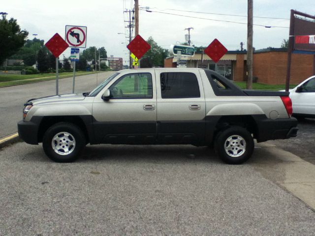 Chevrolet Avalanche 2003 photo 3