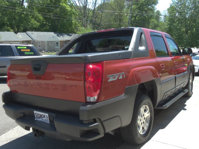 Chevrolet Avalanche 2003 photo 4