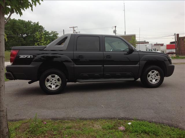 Chevrolet Avalanche 2003 photo 3