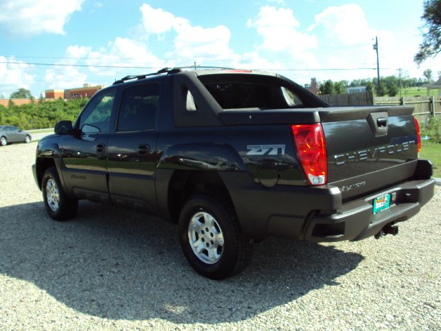 Chevrolet Avalanche 2003 photo 1