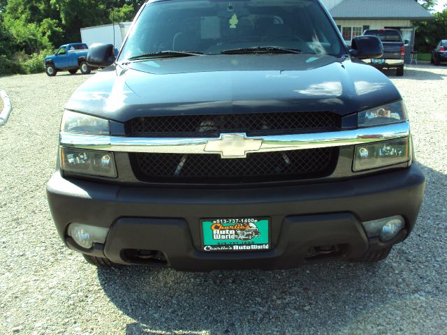 Chevrolet Avalanche 2003 photo 2