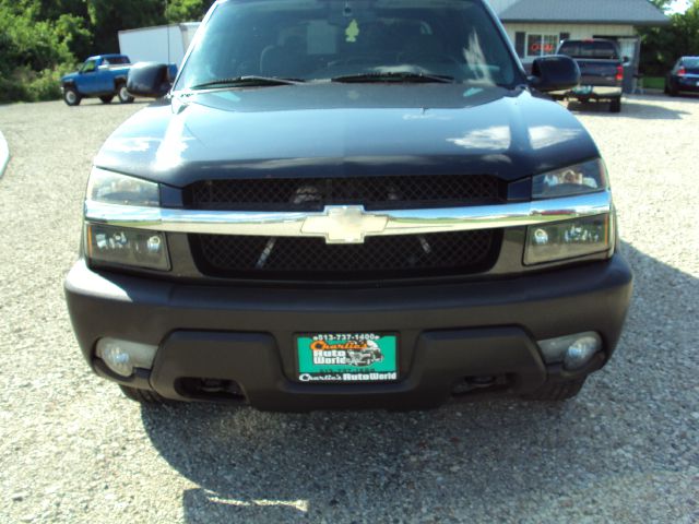 Chevrolet Avalanche 2003 photo 3