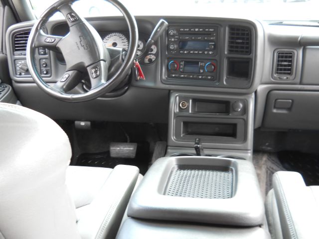 Chevrolet Avalanche 2003 photo 1