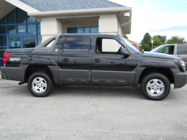 Chevrolet Avalanche 2003 photo 2