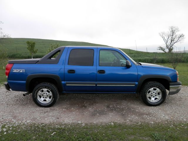 Chevrolet Avalanche 2003 photo 12