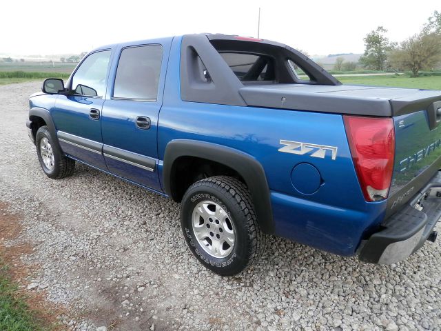 Chevrolet Avalanche 2003 photo 15