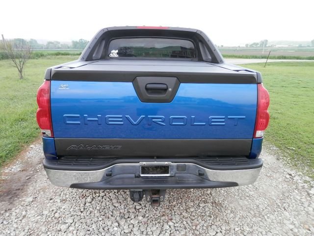 Chevrolet Avalanche 2003 photo 16