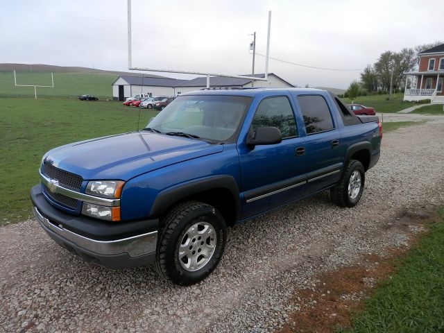 Chevrolet Avalanche 2003 photo 2