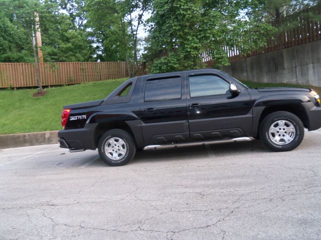 Chevrolet Avalanche 2003 photo 12