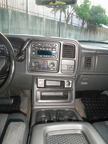 Chevrolet Avalanche 2003 photo 13