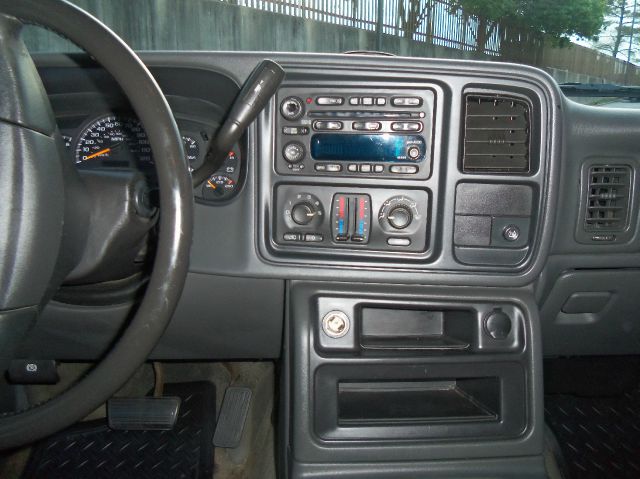 Chevrolet Avalanche 2003 photo 14