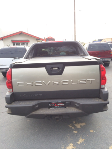 Chevrolet Avalanche 2003 photo 2