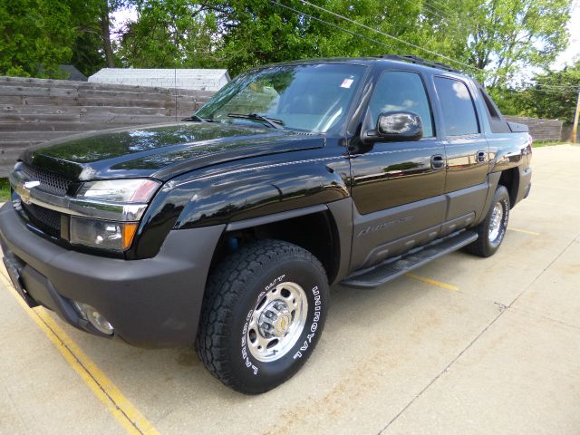 Chevrolet Avalanche 2003 photo 3