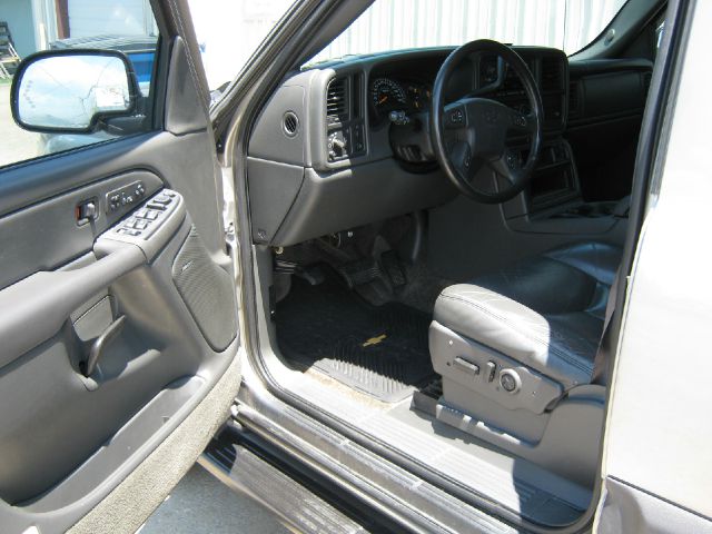 Chevrolet Avalanche 2003 photo 3