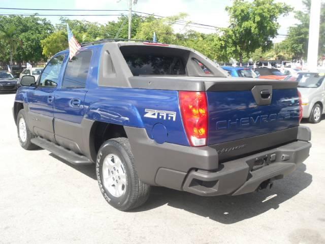 Chevrolet Avalanche 2003 photo 2