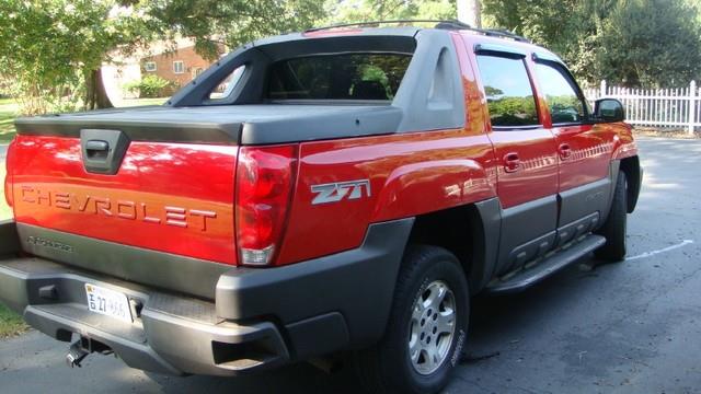 Chevrolet Avalanche 2003 photo 1