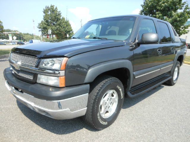 Chevrolet Avalanche 2003 photo 2