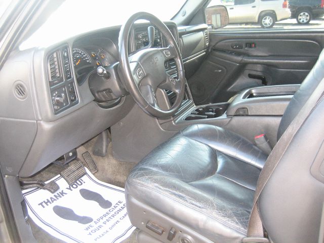 Chevrolet Avalanche 2003 photo 3