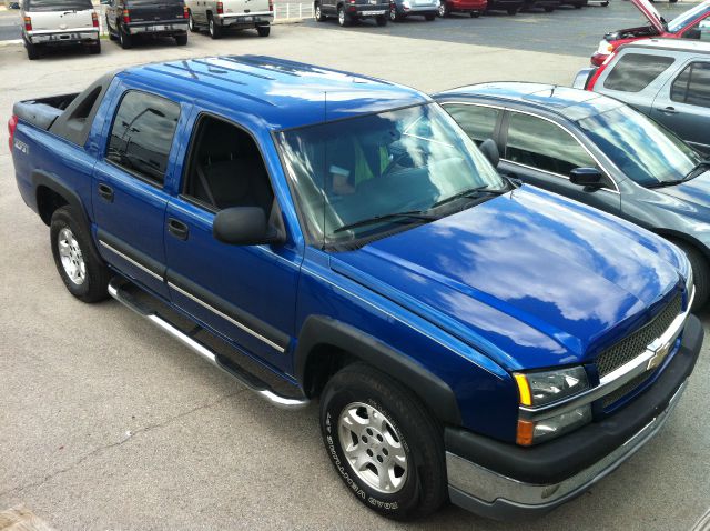 Chevrolet Avalanche 2003 photo 1