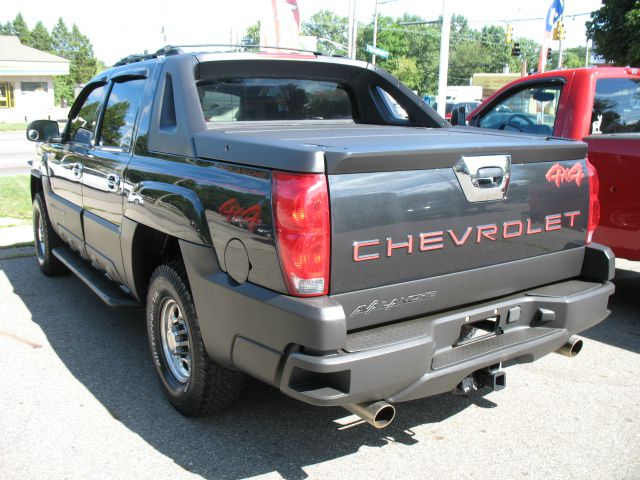 Chevrolet Avalanche 2003 photo 3