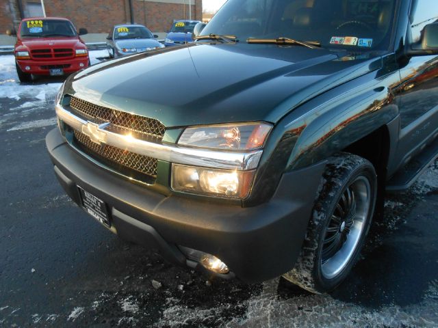 Chevrolet Avalanche 2003 photo 1