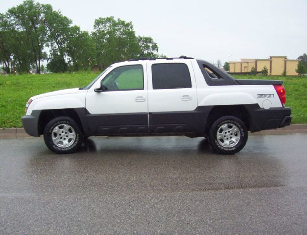 Chevrolet Avalanche 2003 photo 1