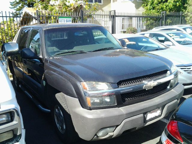 Chevrolet Avalanche 2003 photo 2