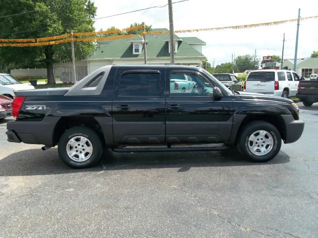 Chevrolet Avalanche 2003 photo 1