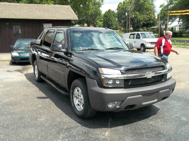 Chevrolet Avalanche 2003 photo 3