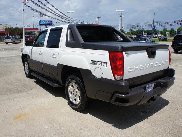 Chevrolet Avalanche 2003 photo 1