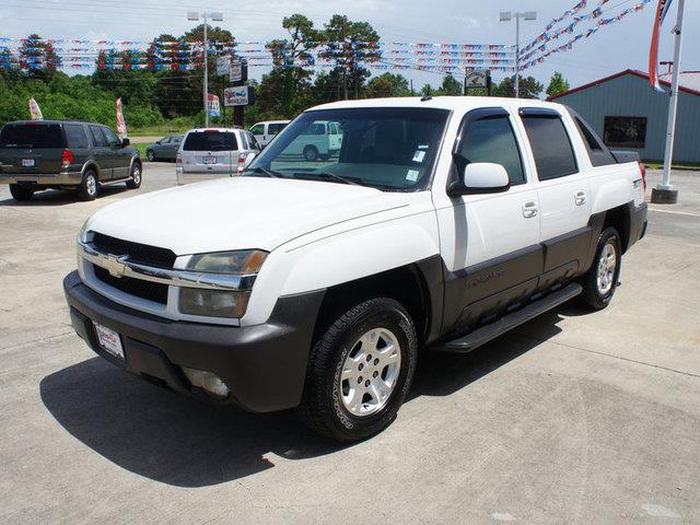 Chevrolet Avalanche 2003 photo 2