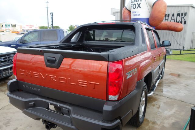 Chevrolet Avalanche 2003 photo 1