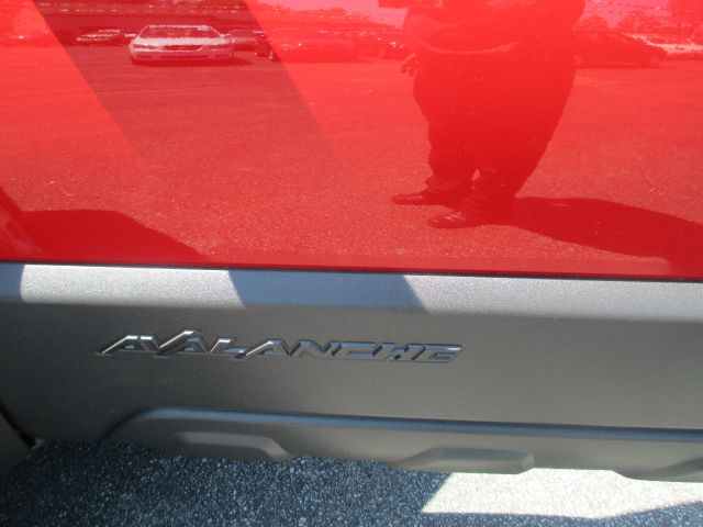 Chevrolet Avalanche 2003 photo 24