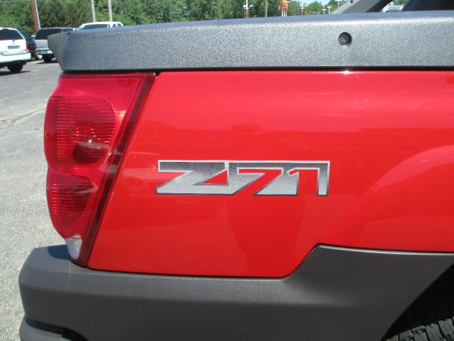 Chevrolet Avalanche 2003 photo 36