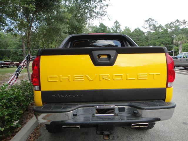 Chevrolet Avalanche 2003 photo 1