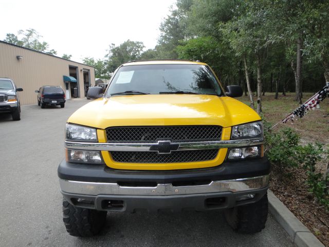 Chevrolet Avalanche 2003 photo 2