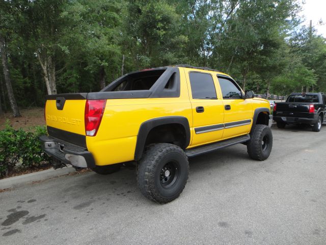 Chevrolet Avalanche 2003 photo 4