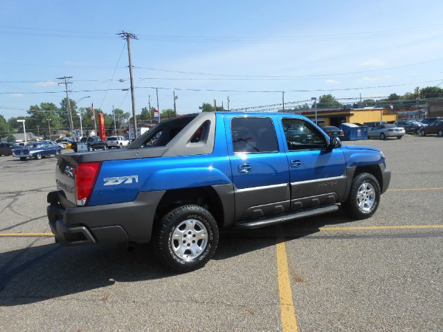 Chevrolet Avalanche 2003 photo 14