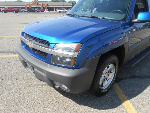 Chevrolet Avalanche 2003 photo 16